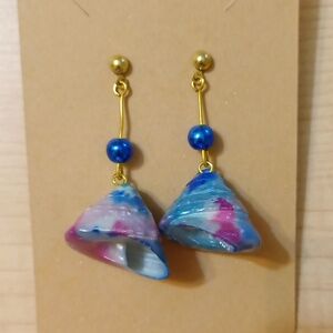 *3/$12* New Shell Floral Dangle Earrings